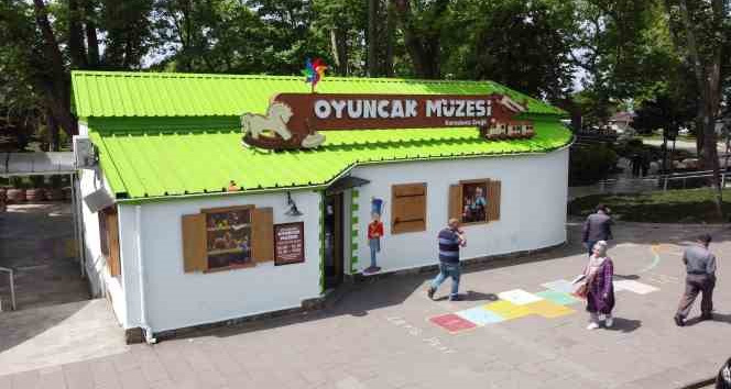 Bu müzeye gelen geçmişten geleceğe yolculuğa çıkıyor