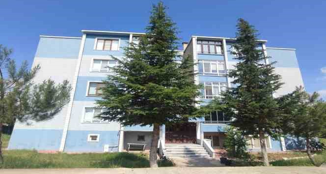 Keşan’da 2. kattan düşen çocuk ağır yaralandı