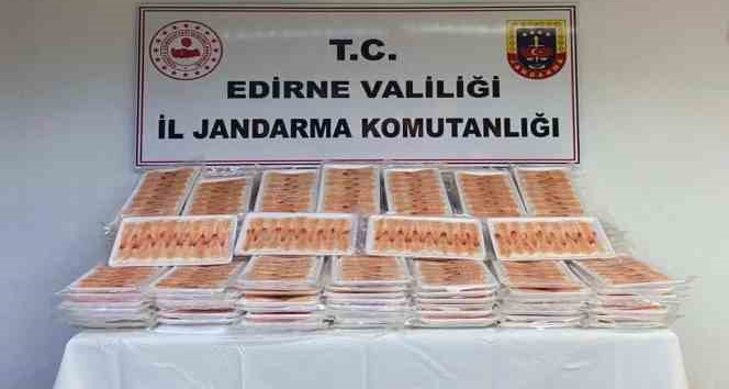 Edirne’de 400 adet karides ve uyuşturucu madde ele geçirildi