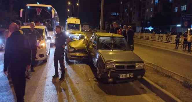 Ezine’de zincirleme trafik kazası