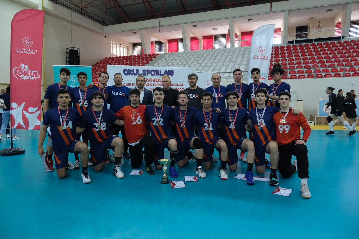 MBA Okulları hentbolda 2023 Türkiye Şampiyonu oldu