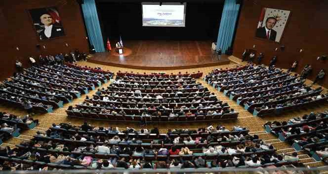 Uşak Üniversitesi Tıp Fakültesi ilk mezunlarını verdi