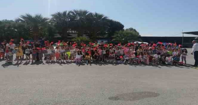 Jandarma minik öğrencileri ağırladı