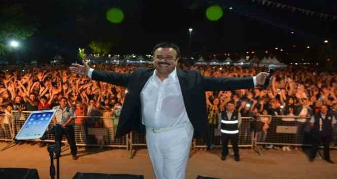 Bülent Serttaş bayramda Didim’de sevenleriyle buluşuyor