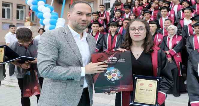 Başkan Özdemir’in mesaisi yoğun geçiyor