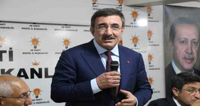 Cumhurbaşkanı Yardımcısı Yılmaz: "Yeni yüzyıla yakışır bir şekilde milletimize ve  ülkemize hizmet edeceğiz"