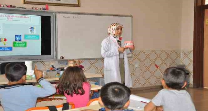 Karaman İl Sağlık Müdürlüğünden öğrencilere sağlık eğitimi