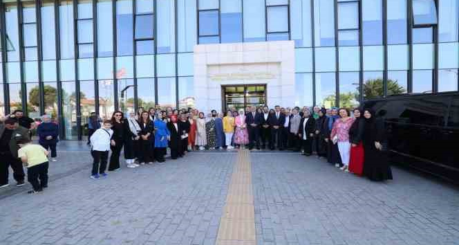 Başkan Yüce, SGM’de öğrencilerin yılsonu heyecanına ortak oldu