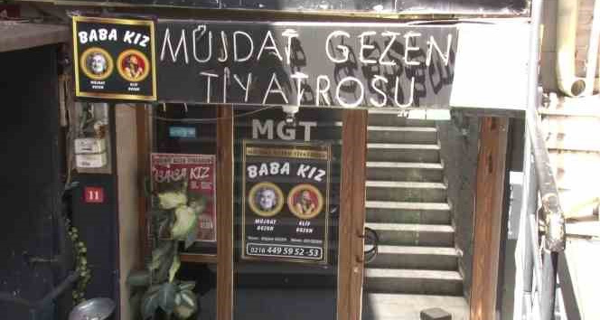 Müjdat Gezen’in Kadıköy’deki tiyatro binası, 65 milyon liraya satılığa çıkarıldı