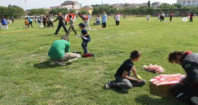 Manyas’ta uçurtma şenliği yapıldı