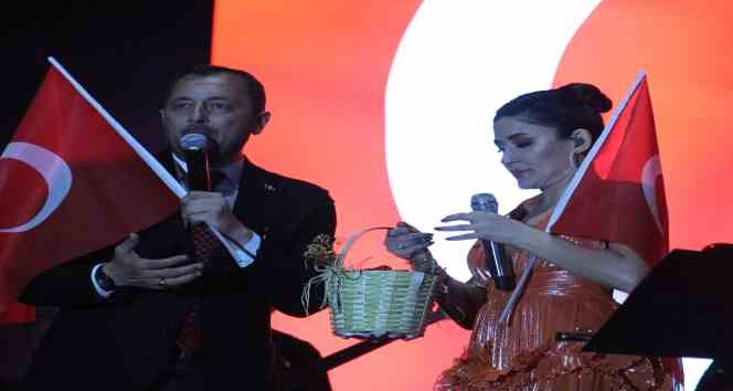 Mosso konseri sonrası Başkandan açıklama: “Farklı polemiklere zemin hazırlayacağı düşüncesiyle etkinliğe devam etme kararı aldık”