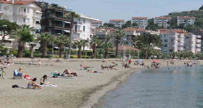 Erdek’te deniz sezonu açıldı