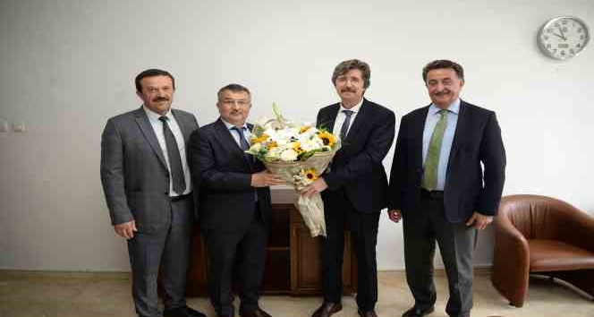 BUÜ’de yeni Rektör Yardımcısı Prof. Dr. Zekeriyya Arı oldu