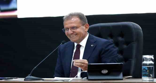 Seçer: "Zafer Çarşısı ile ilgili yasaları uygulama zorunluluğumuz var"