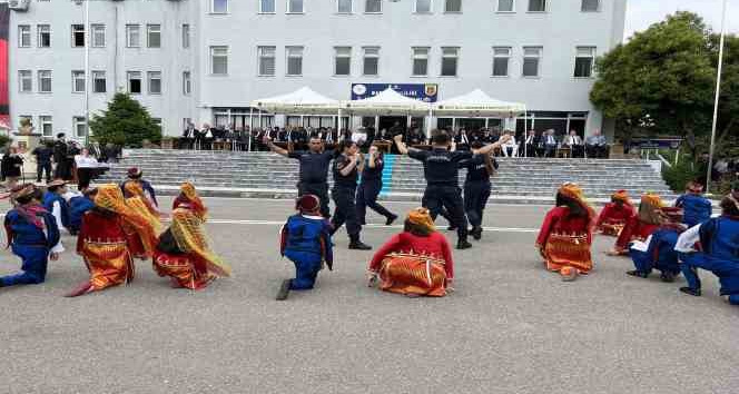 Jandarma 184’üncü yıldönümünü harmandalıyla kutladı