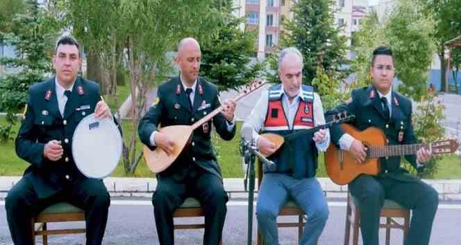 Jandarma personelinden anlamlı klip