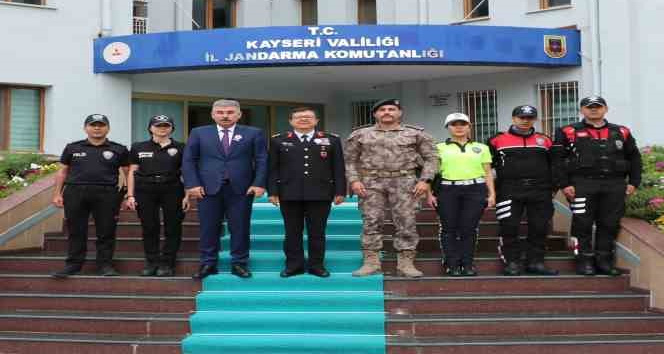 Karabörk’ten İl Jandarma Komutanlığı’na ziyaret