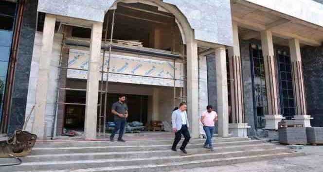 Yeni Edremit Hükümet Konağı inşaatında sona doğru