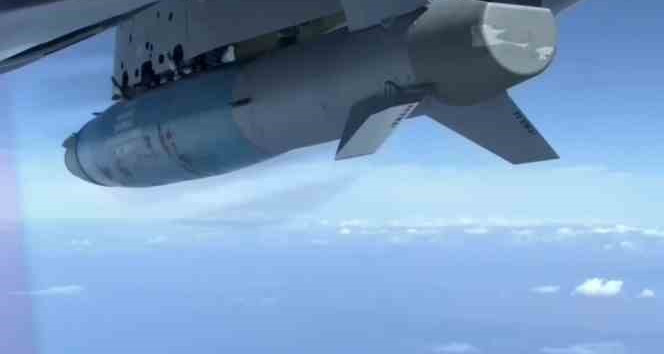 Bayraktar AKINCI’dan HGK-82 ile başarılı atış