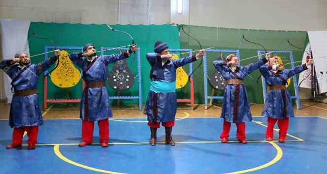 Erzincan’da Geleneksel Türk Okçuluğu yaşatılmaya devam ediyor