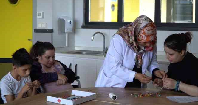 Engelleri ortadan kaldıran büyükşehir, Gönül Atölyesi’nde sevgi üretiyor