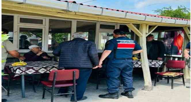 Kurban Bayramına sayılı günler kala jandarma merada çalışma başlattı