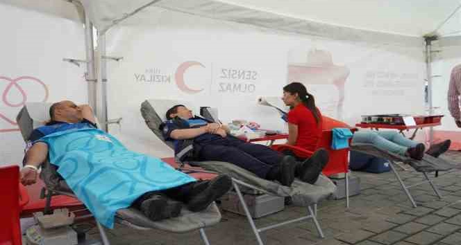 Gaziosmanpaşa Belediyesi zabıta personelinden kan bağışına tam destek