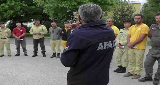 AFAD Kırşehir’de kamu kurumlarında deprem tatbikatlarını sürdürüyor
