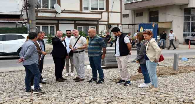 Yalova Belediyesi’nden Dörtyol’da yol genişletme çalışması