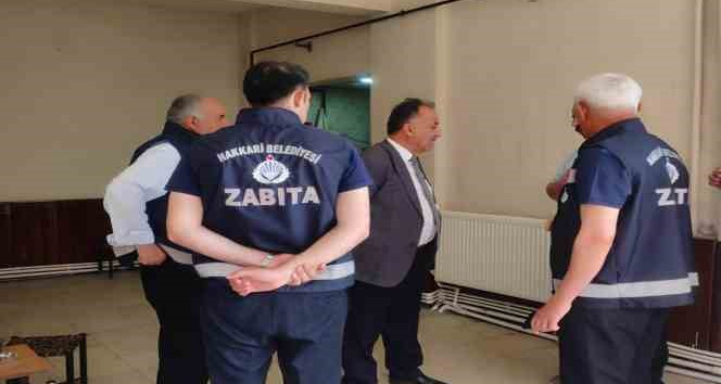 Hakkari Belediyesi ekiplerinden ruhsat denetimi