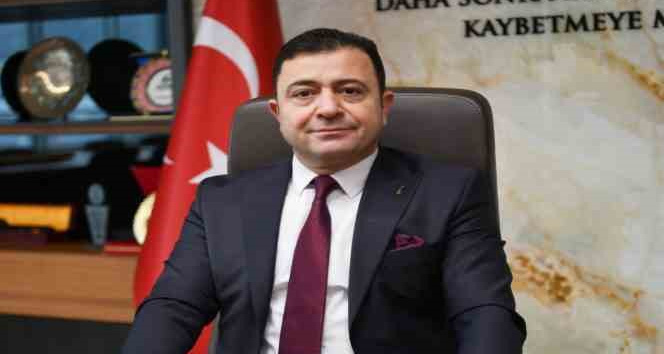 Başkan Yalçın: "Babalar Günü’nü kutlamanın heyecanı ve mutluluğunu yaşıyoruz"