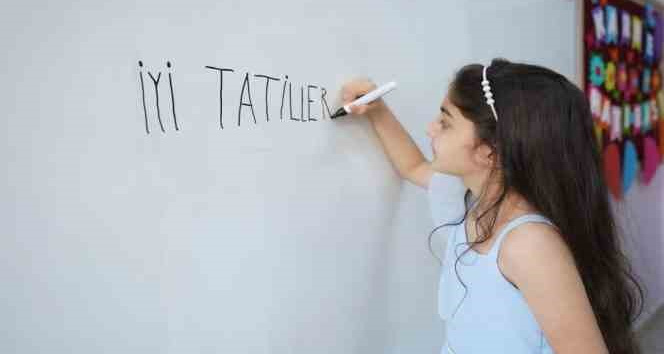 Erzincan’da 49 bin öğrenci karne aldı
