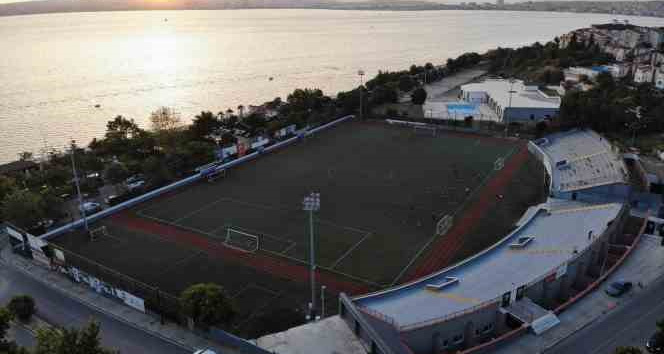 Beylikdüzü’nde İBB zabıtaları ile Gürpınar Spor Kulübü arasında tadilat krizi