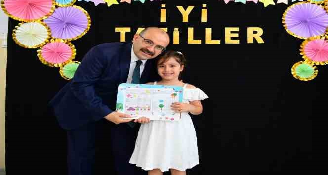 Trabzon’da 145 bin öğrenci bugün karnelerini aldı
