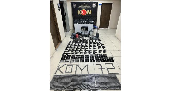 Batman’da bir adreste adeta cephanelik çıktı