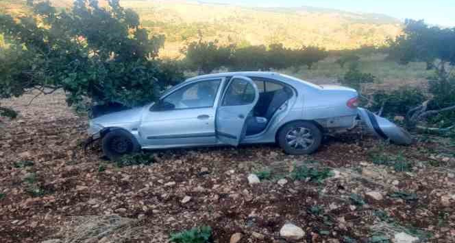 Gölbaşı’nda otomobil yoldan çıkarak devrildi: 5 yaralı