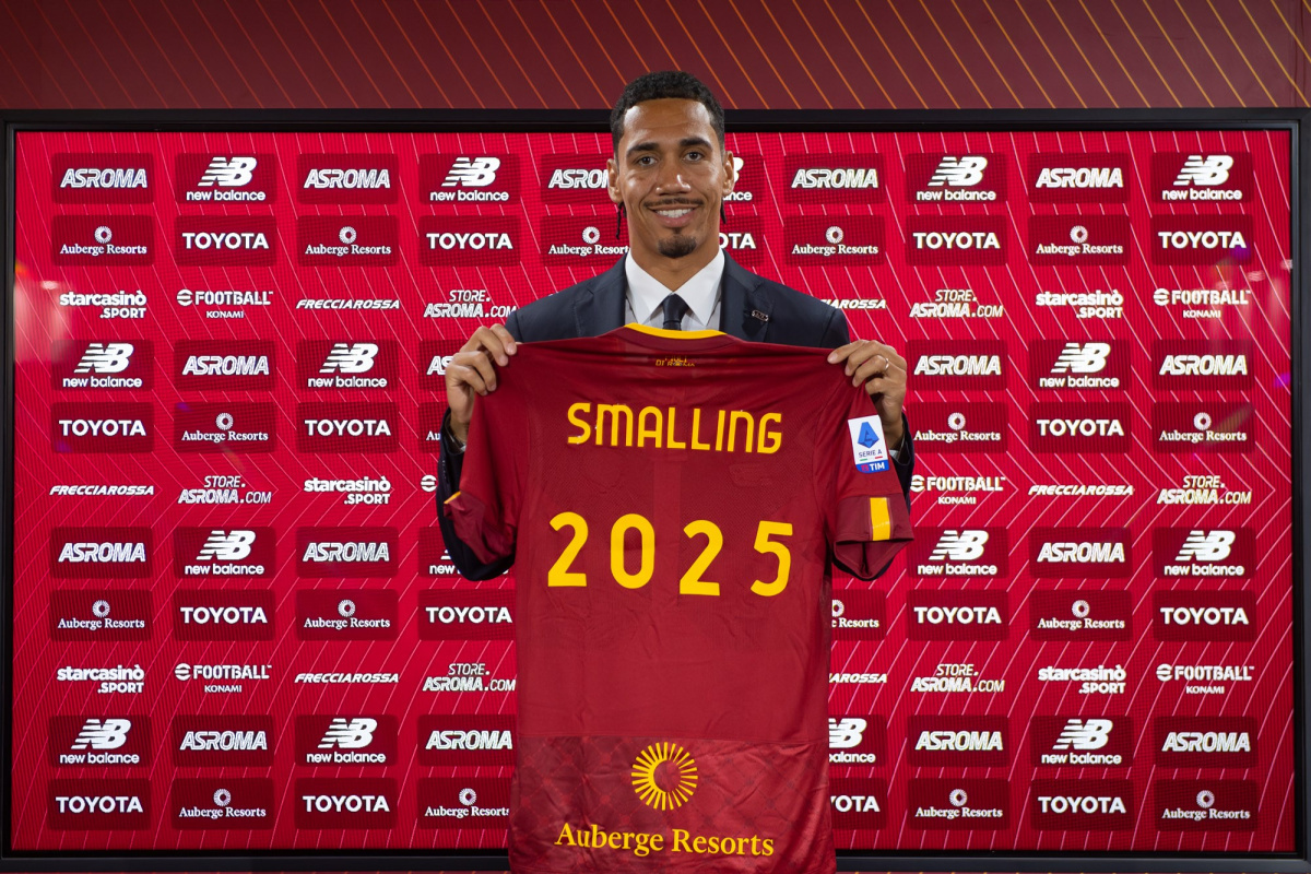 Roma, Chris Smalling'in sözleşmesini 2025 yılına kadar uzattı