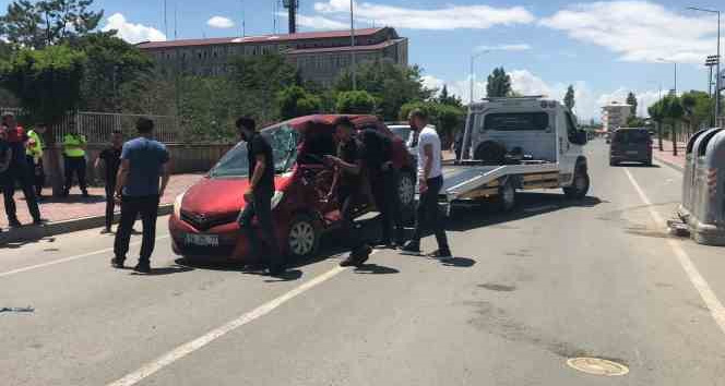 Iğdır’da öğretmenlerin olduğu araç kaza yaptı: 3 yaralı