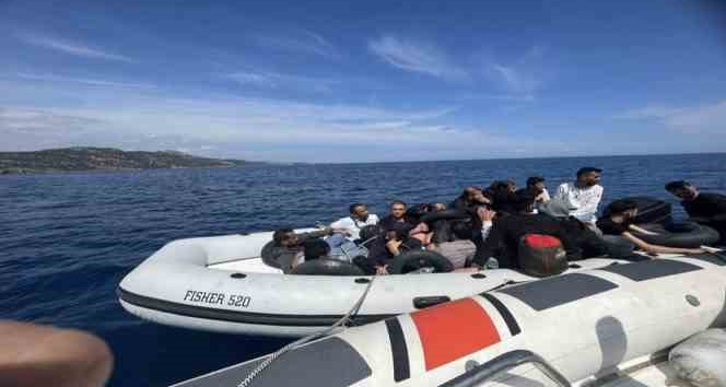 Ayvacık açıklarında 18 kaçak göçmen yakalandı