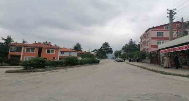 Mahallelinin belediye tarafından satışa çıkartılan arsa tepkisi