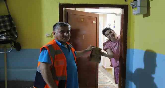 Kağıthane Belediyesinden YKS sınavı öncesi öğrencilere moral hediyesi