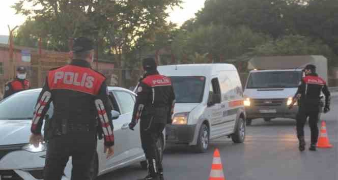 Erzincan’da çeşitli suçlardan aranan 18 şüpheli yakalandı, 13 kişi gözaltına alındı
