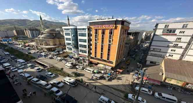 Yüksekova’nın il olması vatandaşları sevince boğdu