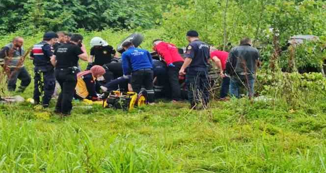 Zonguldak’ta otomobil tarlaya uçtu: 1’i ağır 3 yaralı