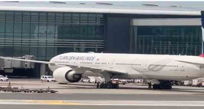 THY New York-İstanbul  seferini yapan uçakta fenalaşan yolcu hayatını kaybetti