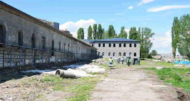 Ardahan’da Millet Bahçesi İnşaat Çalışmaları devam Ediyor