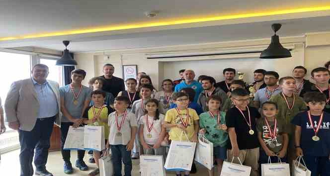 Seferihisar’da yaza satrançla merhaba