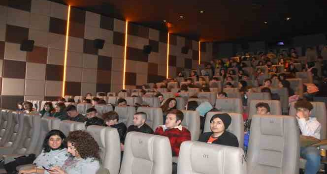 Uşak’ta 156 bin kişi 215 sinema filmi izledi