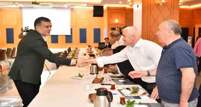 Mahallelerin istekleri masaya yatırıldı