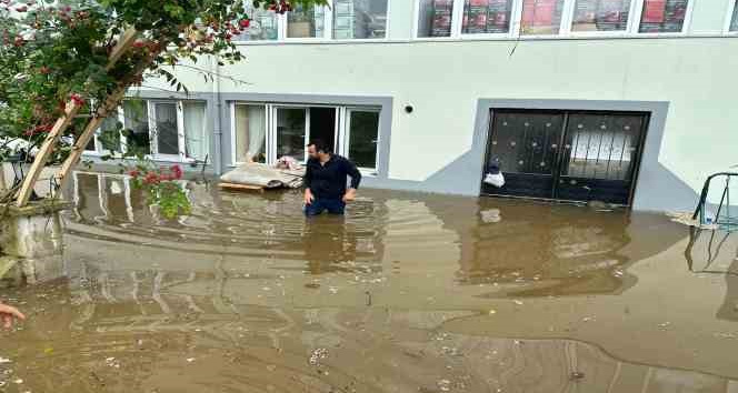 Ordu’da sel: Evler ve tarım arazileri sular altında kaldı